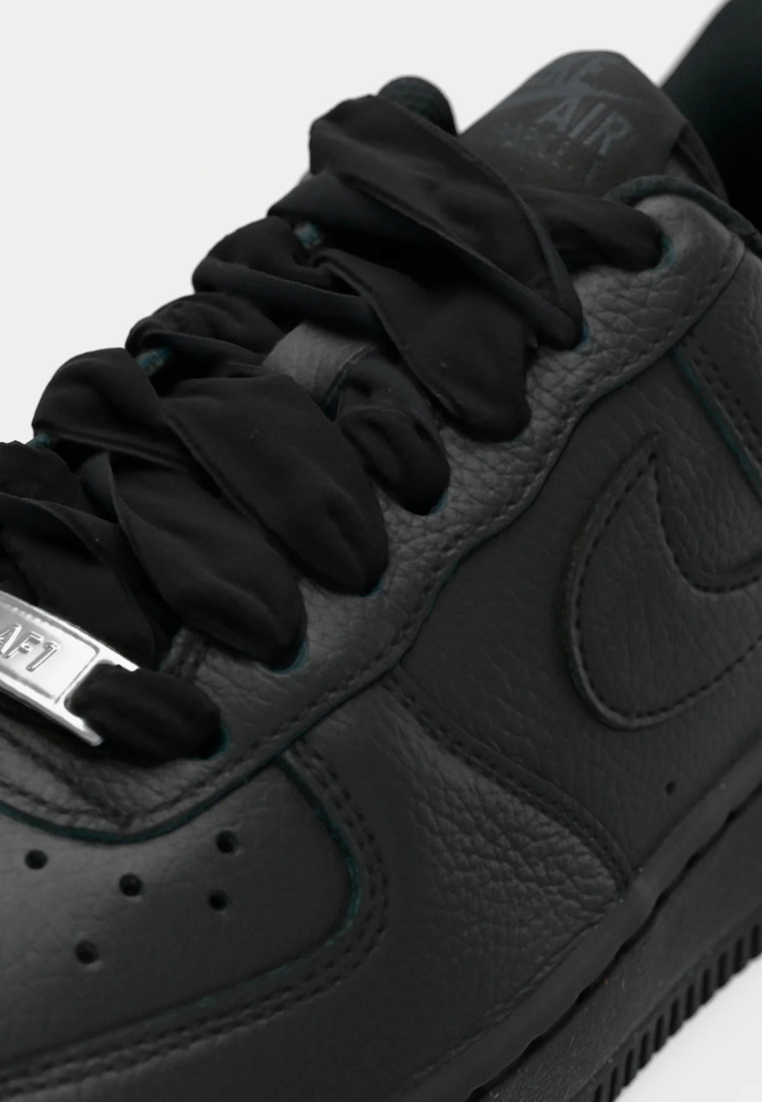 Nike Air Force 1 Vintage Black Metallic Silver