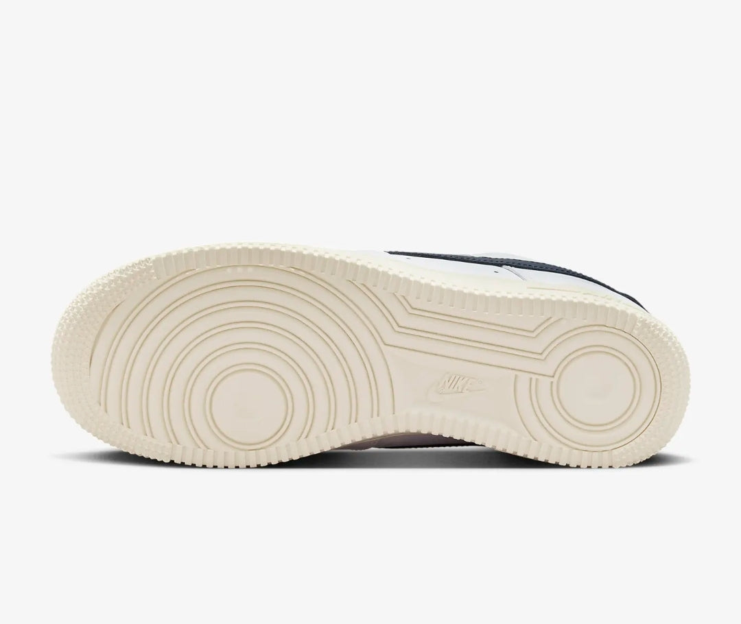 Nike Air Force 1 '07 Flyease EasyOn White Obsidian