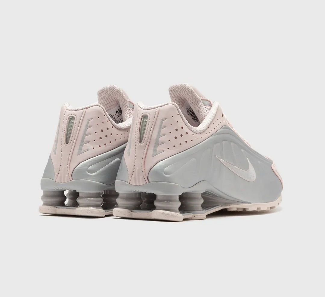 Nike Shox R4 Barely Rose