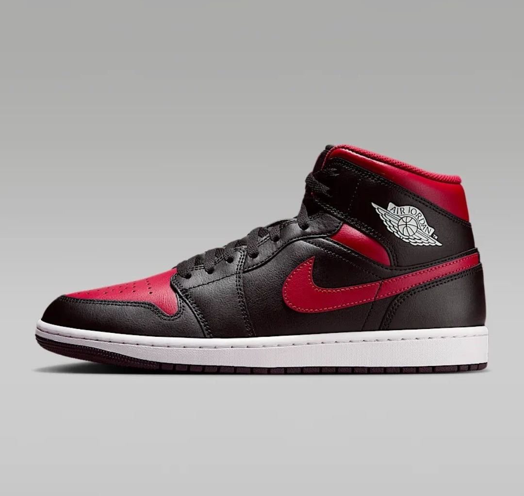 Nike Air Jordan 1 Mid Bred Twist