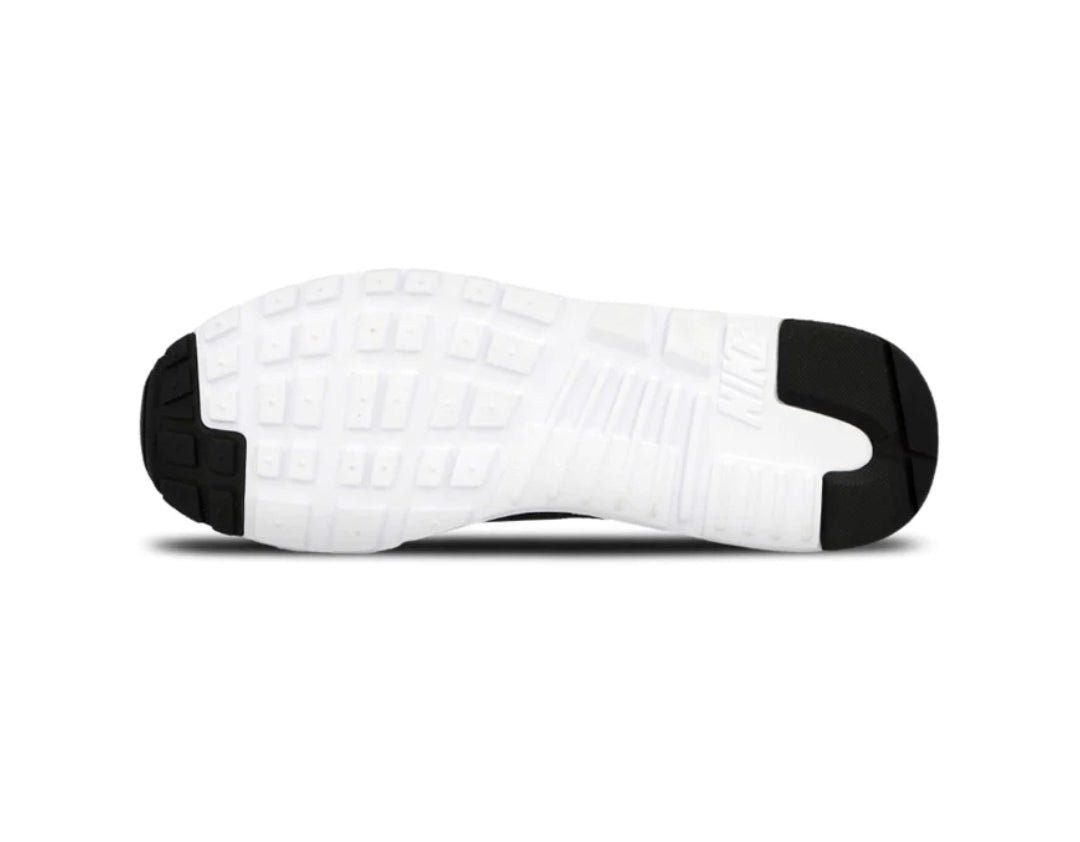 Nike Air Max Tavas Black White